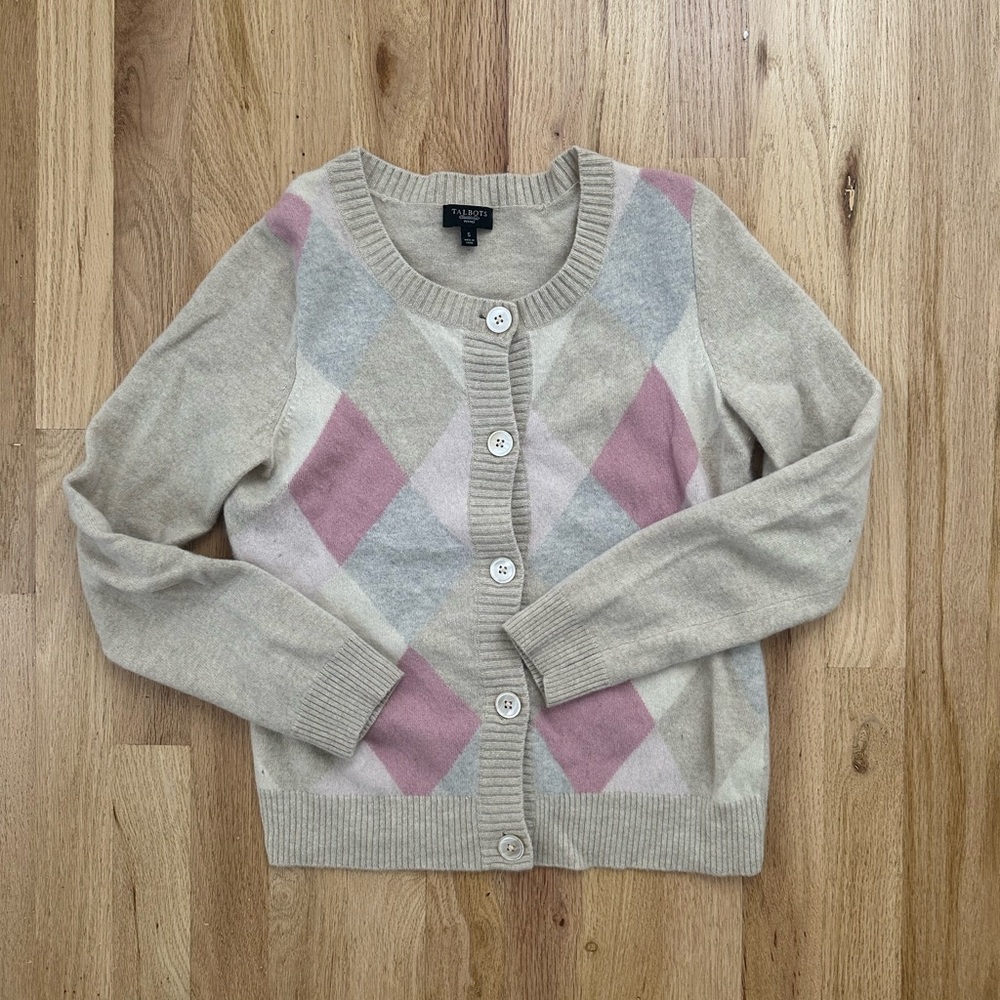 Argyle Sweater (it’s giving Lorelai Gilmore)